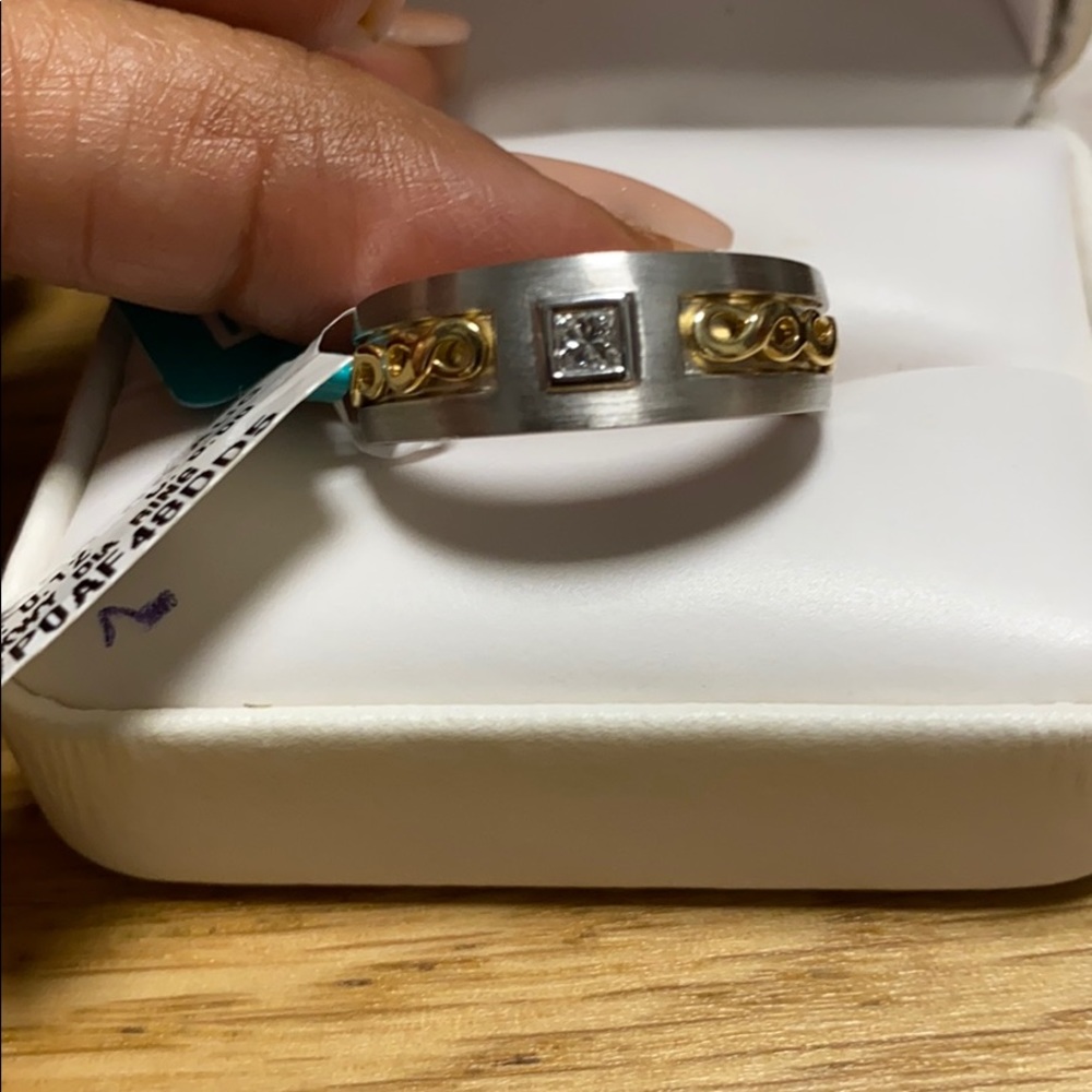 Men’s wedding band by EFFY